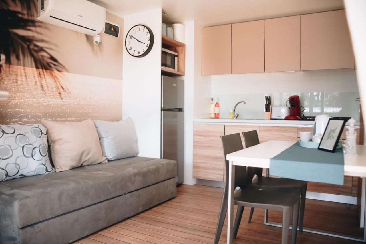Mobile Home Peponi Del Mar, Camping Porton Biondi Rovinj Bagian luar foto