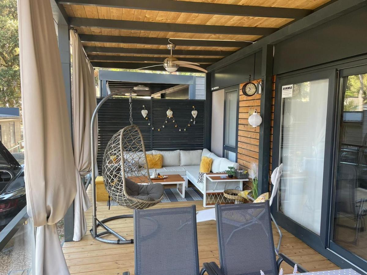 Mobile Home Peponi Del Mar, Camping Porton Biondi Rovinj Bagian luar foto